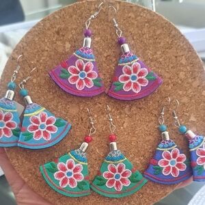 Floral Embroidered Earrings Set - Multicolor